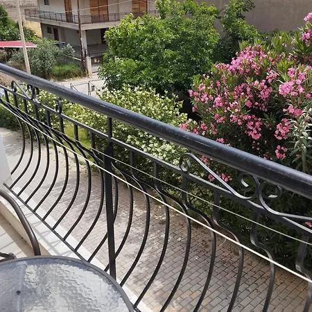 Ntemos Apartament *