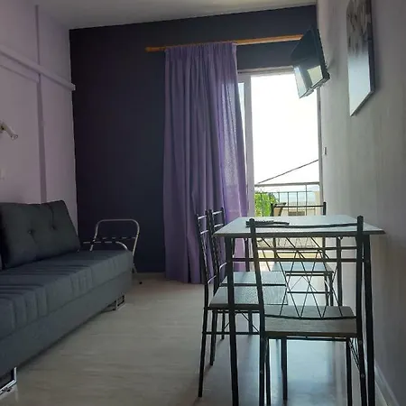 Ntemos Apartman Toló