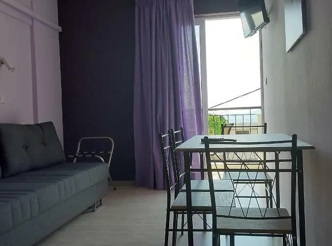 Ntemos Apartman Toló