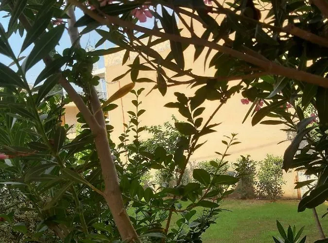 Ntemos Apartman Toló